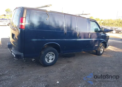 2006 Chevrolet Express Work Van из США, поврежденный, VIN 1GCGG25V461239919
